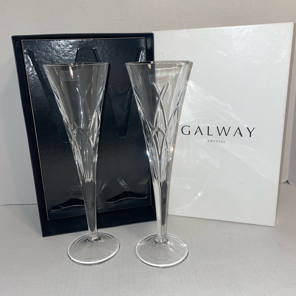 Galway Crystal Mystique Champagne Toasting Flute 10” tall and 3” mouth Set of 2